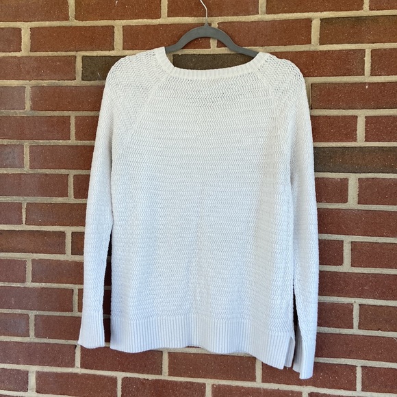 LOFT  White Sweater - Picture 12 of 13